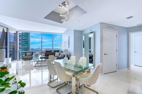 Condo in Miami, Florida, 2 bedrooms  № 2244301 - photo 6
