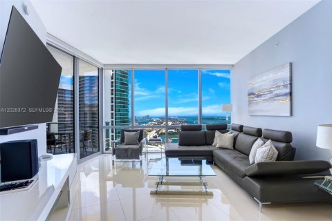 Condo in Miami, Florida, 2 bedrooms  № 2244301 - photo 7