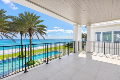 House in Manalapan, Florida 7 bedrooms, 1058.34 sq.m. № 2187374 - photo 14