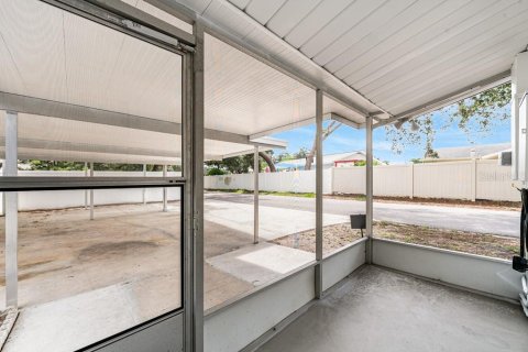 Villa ou maison à vendre à Tampa, Floride: 4 chambres, 160.54 m2 № 2272790 - photo 30