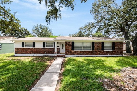 Casa en Tampa, Florida 4 dormitorios, 160.54 m2 № 2272790