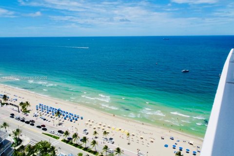 Купить кондоминиум в Форт-Лодердейл, Флорида 49.52м2, № 1939063 - фото 16