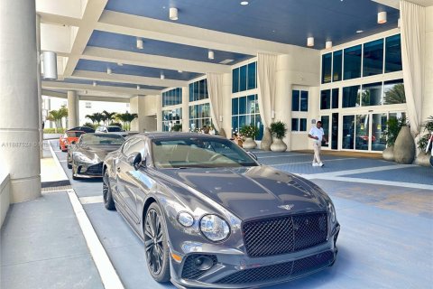 Купить кондоминиум в Форт-Лодердейл, Флорида 49.52м2, № 1939063 - фото 23