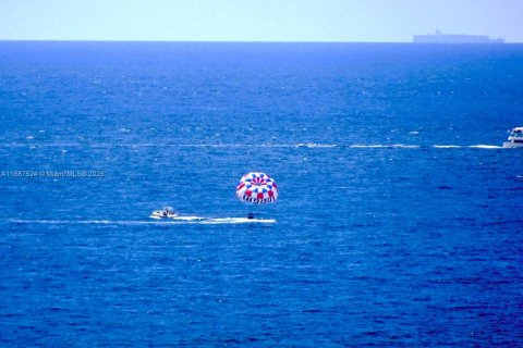 Купить кондоминиум в Форт-Лодердейл, Флорида 49.52м2, № 1939063 - фото 7