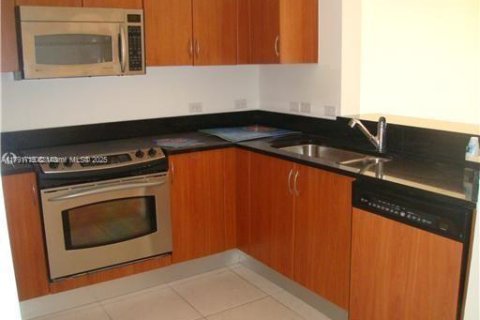 Condo in Aventura, Florida, 1 bedroom  № 1741867 - photo 4