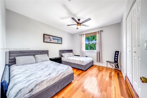 Снять в аренду виллу или дом в Холливуд, Флорида 3 спальни, 233.56м2, № 1963917 - фото 27