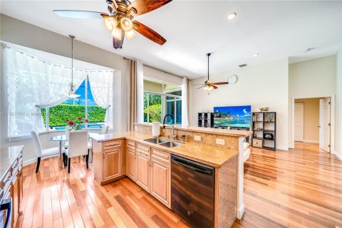 Снять в аренду виллу или дом в Холливуд, Флорида 3 спальни, 233.56м2, № 1963917 - фото 8