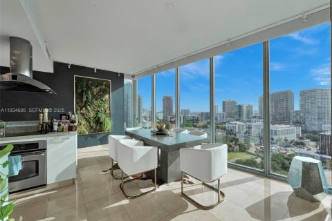 Appartement à louer à Miami, Floride: 2 chambres, 134.62 m2 № 1992918 - photo 5