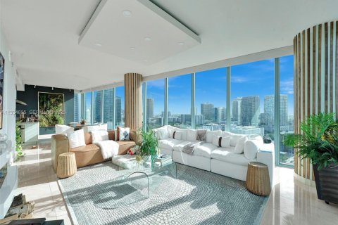 Appartement à louer à Miami, Floride: 2 chambres, 134.62 m2 № 1992918 - photo 1