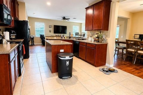 Casa en venta en Riverview, Florida, 4 dormitorios, 208.75 m2 № 2347389 - foto 3