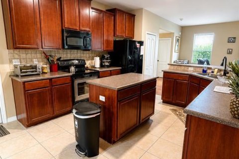 Casa en venta en Riverview, Florida, 4 dormitorios, 208.75 m2 № 2347389 - foto 2