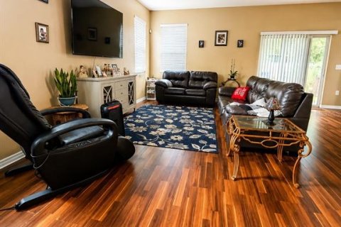 Casa en venta en Riverview, Florida, 4 dormitorios, 208.75 m2 № 2347389 - foto 4
