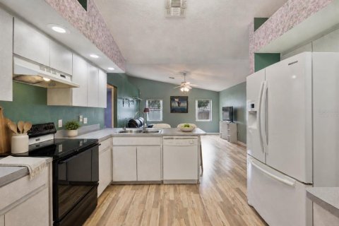 Villa ou maison à vendre à Lakeland, Floride: 4 chambres, 152.92 m2 № 2324043 - photo 5