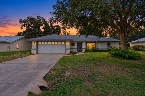 Villa ou maison à Lakeland, Floride 4 chambres, 152.92 m2 № 2324043
