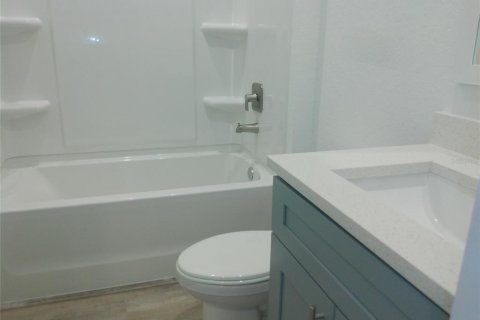 Villa ou maison à louer à Lakeland, Floride: 3 chambres, 107.3 m2 № 2404880 - photo 11