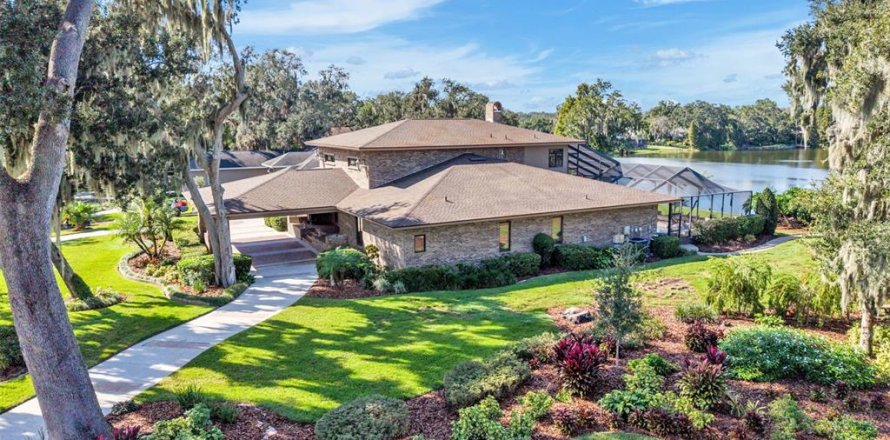 Villa ou maison à Lakeland, Floride 3 chambres, 502.04 m2 № 2422757
