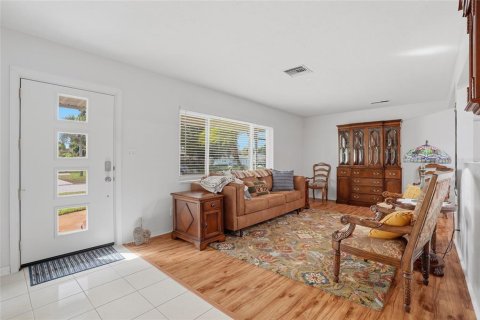 Villa ou maison à vendre à Saint Petersburg, Floride: 3 chambres, 169.83 m2 № 2148475 - photo 4