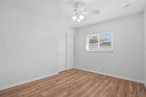 Villa ou maison à vendre à Saint Petersburg, Floride: 3 chambres, 169.83 m2 № 2148475 - photo 23