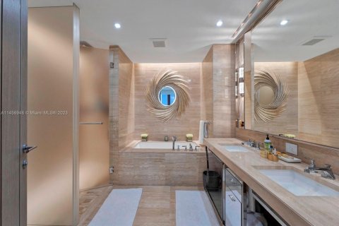 Copropriété à louer à Bal Harbour, Floride: 1 chambre, 160.26 m2 № 2015736 - photo 30