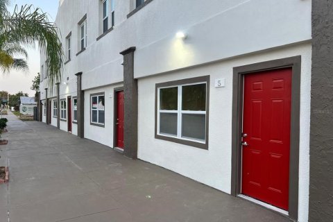 Immobilier commercial à vendre à Umatilla, Floride: 936.45 m2 № 2220713 - photo 2