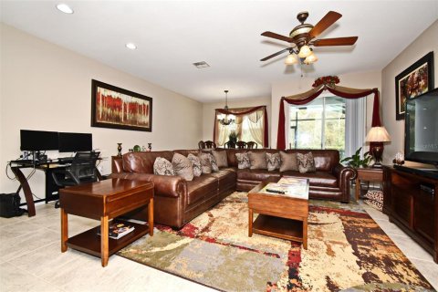 Townhouse in Oviedo, Florida 3 bedrooms, 170.48 sq.m. № 1528163 - photo 10