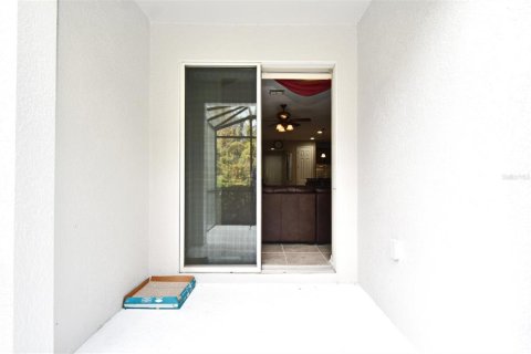 Townhouse in Oviedo, Florida 3 bedrooms, 170.48 sq.m. № 1528163 - photo 15