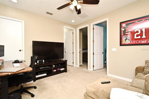 Townhouse in Oviedo, Florida 3 bedrooms, 170.48 sq.m. № 1528163 - photo 25