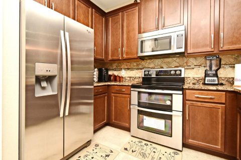 Townhouse in Oviedo, Florida 3 bedrooms, 170.48 sq.m. № 1528163 - photo 8
