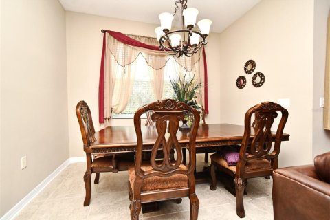 Townhouse in Oviedo, Florida 3 bedrooms, 170.48 sq.m. № 1528163 - photo 9