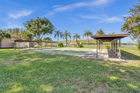 Condo in Deerfield Beach, Florida, 2 bedrooms  № 1855009 - photo 15