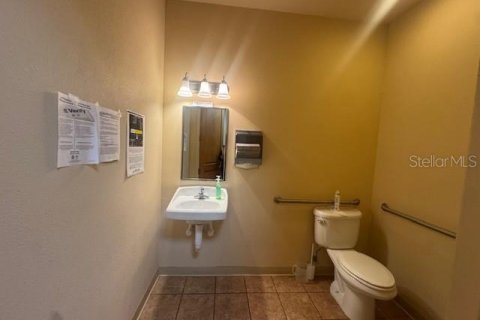 Immobilier commercial à louer à Summerfield, Floride: 139.35 m2 № 2135674 - photo 21