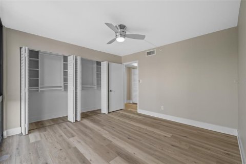 Condo in Tampa, Florida, 3 bedrooms  № 1618883 - photo 28
