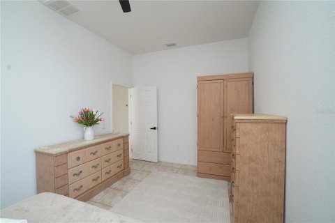 Commercial property in North Port, Florida 4 bedrooms, 213.49 sq.m. № 2387750 - photo 22