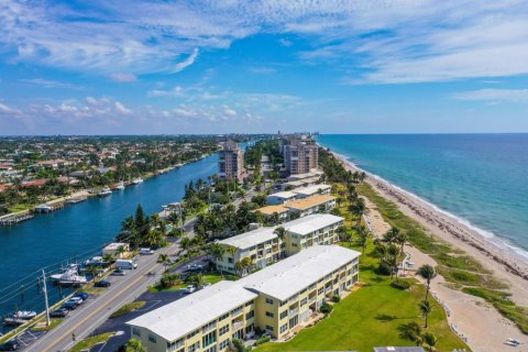 Condo in Hillsboro Beach, Florida, 4 bedrooms  № 703935 - photo 1