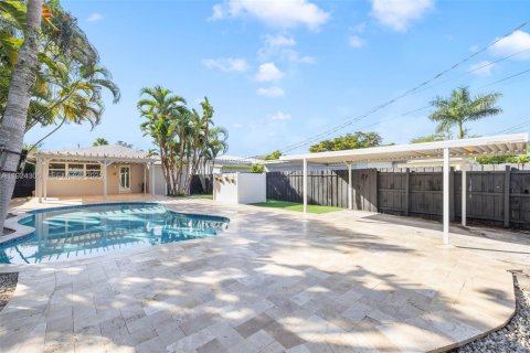 Villa ou maison à louer à Hollywood, Floride: 2 chambres, 117.24 m2 № 1982605 - photo 29