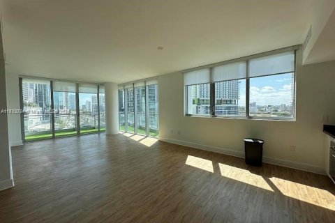 Copropriété à vendre à Miami, Floride: 2 chambres, 124.49 m2 № 1700501 - photo 17