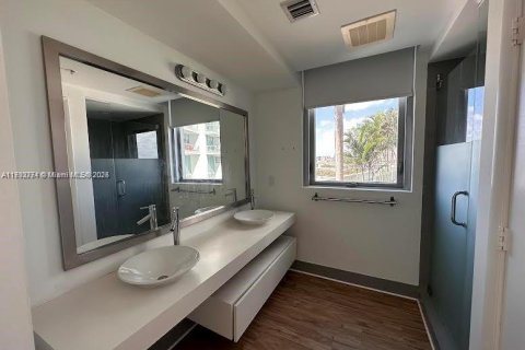 Copropriété à vendre à Miami, Floride: 2 chambres, 124.49 m2 № 1700501 - photo 22