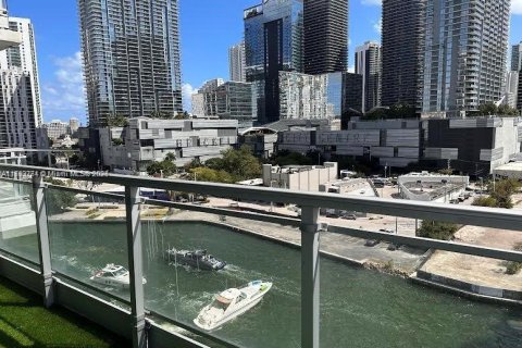 Copropriété à vendre à Miami, Floride: 2 chambres, 124.49 m2 № 1700501 - photo 2