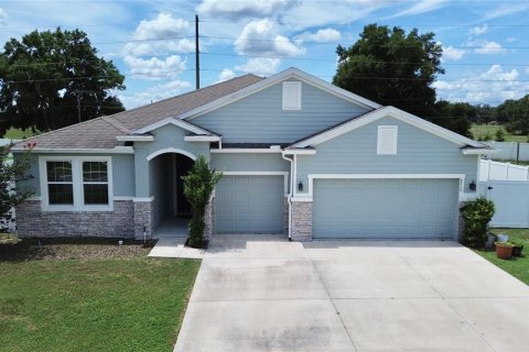 Casa en Ocala, Florida 4 dormitorios, 263.29 m2 № 2123601