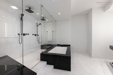 Copropriété à vendre à Sunny Isles Beach, Floride: 4 chambres, 317.26 m2 № 1726854 - photo 30