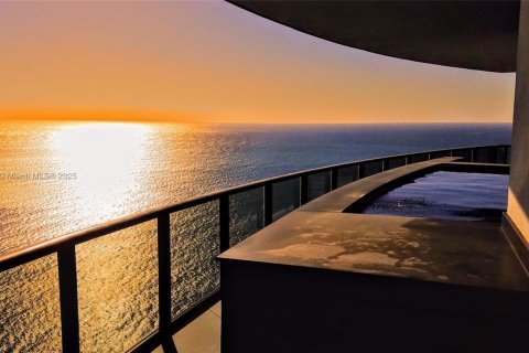 Copropriété à vendre à Sunny Isles Beach, Floride: 4 chambres, 317.26 m2 № 1726854 - photo 9