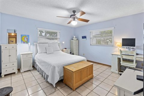 House in Longwood, Florida 3 bedrooms, 191.47 sq.m. № 2342130 - photo 19