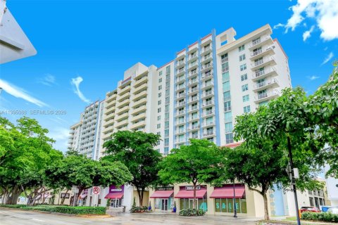 Condo in Miami, Florida, 2 bedrooms № 2062582