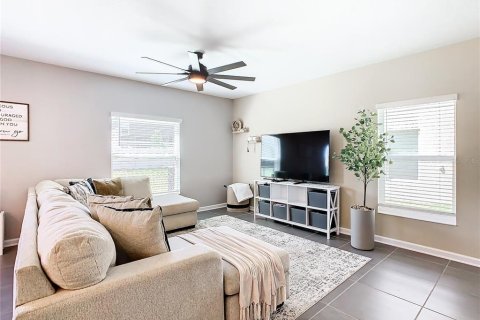 Casa en venta en Davenport, Florida, 4 dormitorios, 175.59 m2 № 2102155 - foto 6