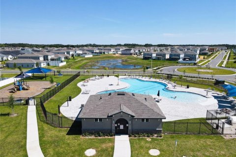 Casa en venta en Davenport, Florida, 4 dormitorios, 175.59 m2 № 2102155 - foto 18