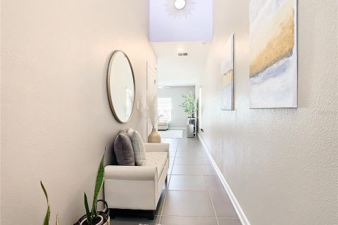 Casa en venta en Davenport, Florida, 4 dormitorios, 175.59 m2 № 2102155 - foto 2