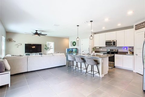 Casa en venta en Davenport, Florida, 4 dormitorios, 175.59 m2 № 2102155 - foto 5