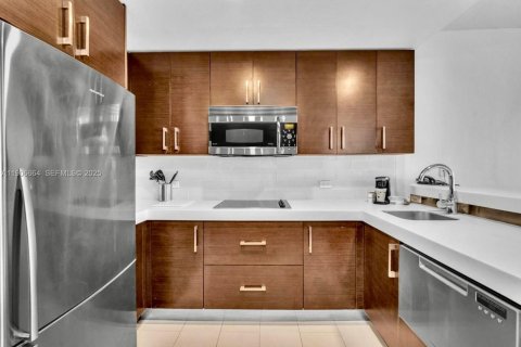 Copropriété à vendre à Sunny Isles Beach, Floride: 2 chambres, 111.58 m2 № 2034982 - photo 8