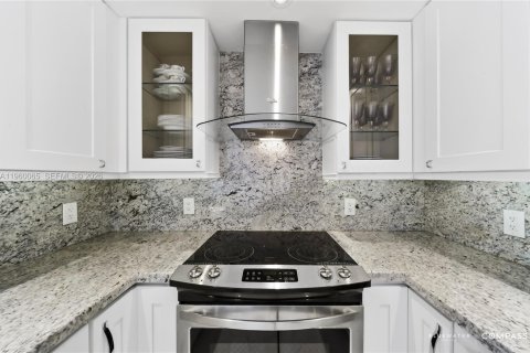 Copropriété à vendre à Hallandale Beach, Floride: 1 chambre, 80.82 m2 № 2020295 - photo 8