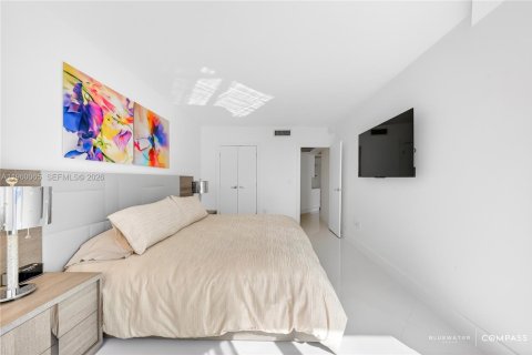 Copropriété à vendre à Hallandale Beach, Floride: 1 chambre, 80.82 m2 № 2020295 - photo 25